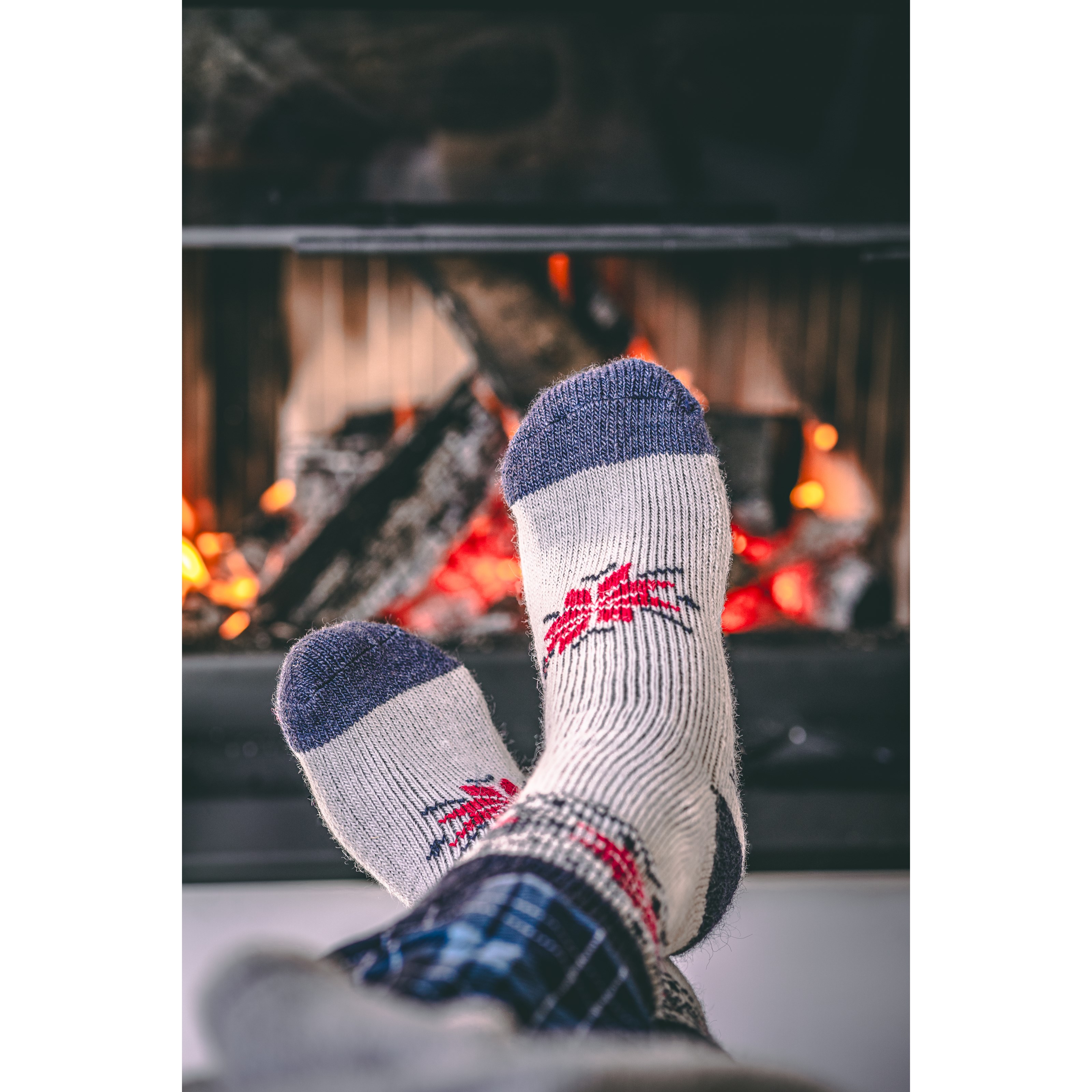 Thick winter socks ALTA made of merino wool and alpaca PATTERN A VoXX 123848 L-11